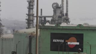 Derrame de petróleo: Poder Judicial dicta impedimento de salida para cuatro directivos de Repsol