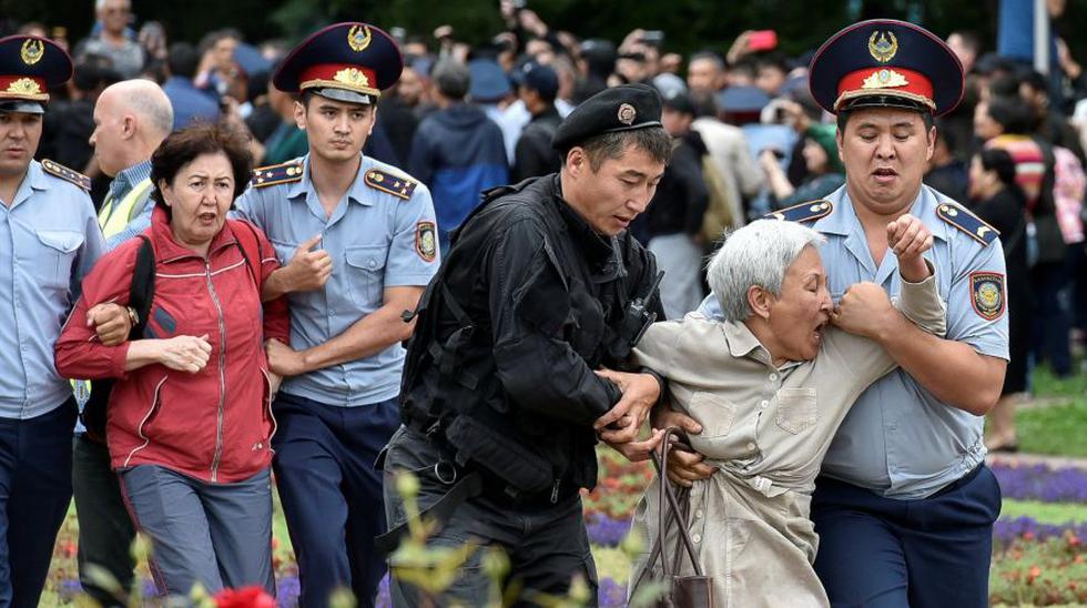 Kazajistán: Centenares de opositores son detenidos durante elecciones. (Reuters)