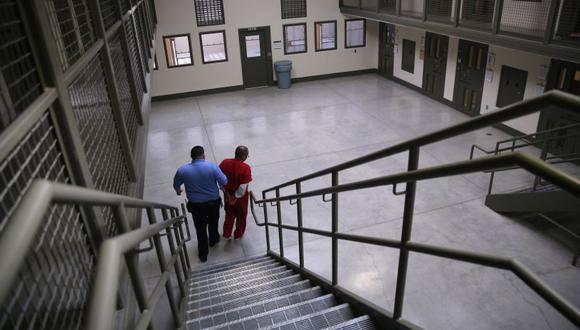 El Departamento de Seguridad Nacional (DHS) publicó los resultados de su visita al centro de detención de Adelanto. | Foto: AFP / Referencial