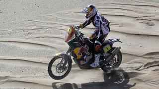 Cyril Despres es líder en motos tras disputarse tercera etapa