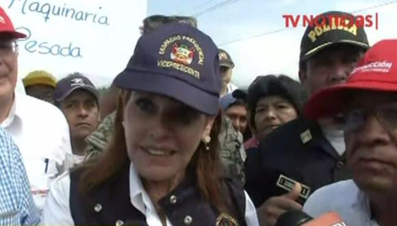 Vicepresidenta Mercedes Aráoz anunció construcción de puente en badén Juana Ríos. (Captura: TV Perú)