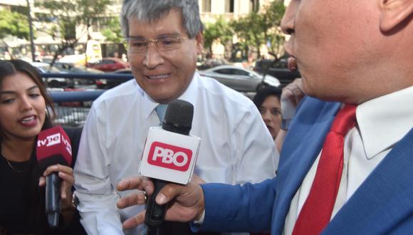 Gobernador de Ayacucho, Wilfredo Oscorima, llegó a la Fiscalía para declarar por el Caso Rolex. (Foto: Javier Zapata)
