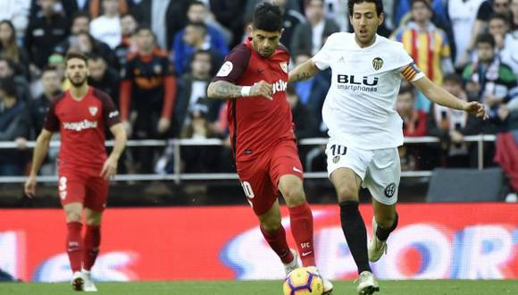 Valencia (12º 13 puntos) recibe al Sevilla (5º 19 puntos) por LaLiga Santander. (Foto: AFP)