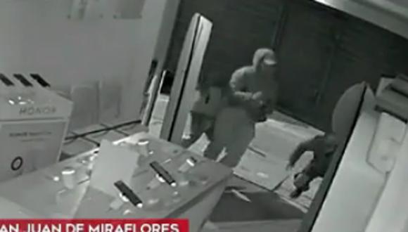 Ladrones roban maquetas de celulares. (Foto: captura)