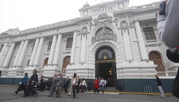 Congresistas pasan a personal a planilla con contrato indefinido sin cumplir requisitos. (Perú21)