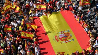 Miles de personas se manifiestan en defensa de la unidad de España [FOTOS]