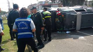 Dos heridos dejó patrullero volcado tras accidente en La Molina [VIDEO]