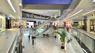 Centros comerciales volverían a operar desde julio pero con aforos “muy reducidos”, según Produce
