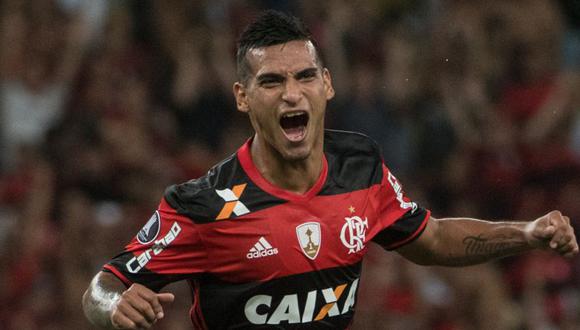 Miguel Trauco tiene dos asistencias esta temporada jugando por Flamengo. (Foto: AFP)