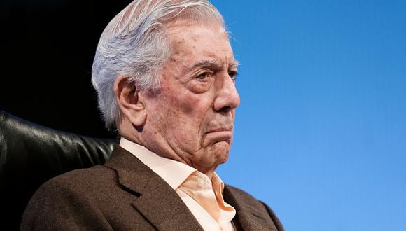 Feminismo es enemigo de la literatura, afima Vargas Llosa