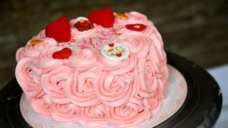 San Valentín: Sorprende con una original torta ‘Pink velvet’ [VIDEO]