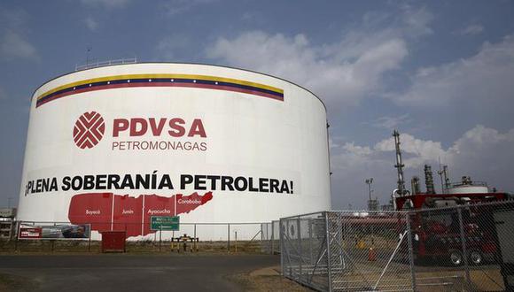 Imagen de archivo de un tanque de petróleo en el complejo industrial de PDVSA José Antonio Anzoátegui en el estado de Anzoátegui, Venezuela, 15 de abril de 2015. (REUTERS/Carlos Garcia Rawlins).