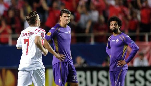 Fiorentina tendrá que remontar el 3-0 sufrido en al ida. (AFP)