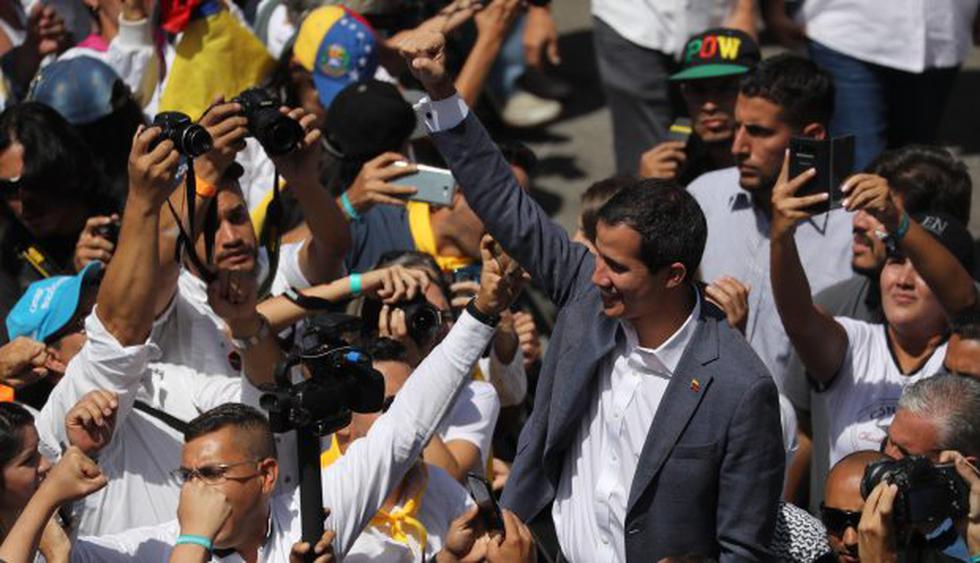 Guaidó viaja a la frontera con Colombia para recibir ayuda humanitaria. (Foto: EFE)