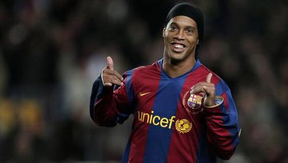 Ronaldinho dice que ahora tiene novia y lleva una vida más tranquila. (Internet)