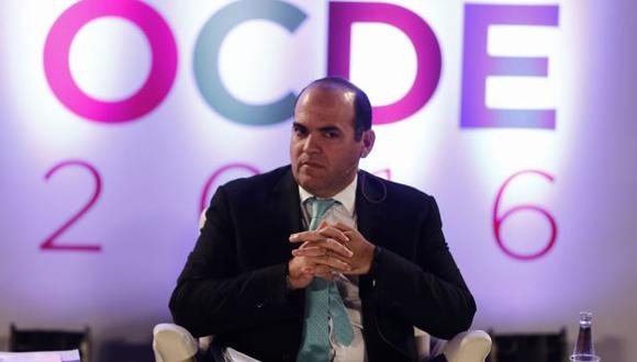 Fernando Zavala clausura Foro OCDE Perú 2016. (Renzo Salazar/Perú21)