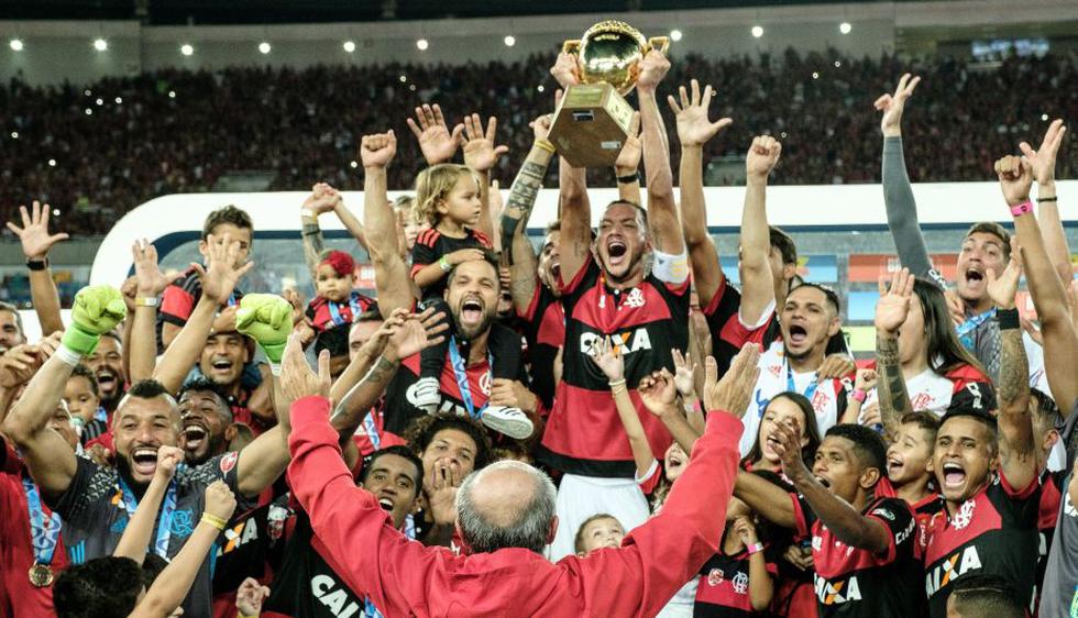 Flamengo celebró su primer título del año tras la victoria sobre Fluminense en la final del Torneo Carioca 2017. (AFP)