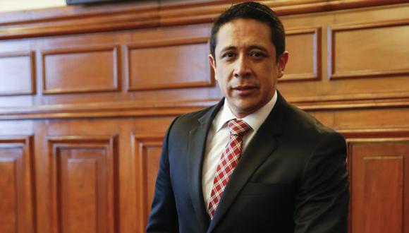 Miguel Castro renunció a las bancadas de Fuerza Popular y luego a Unidos por la República. (GEC)