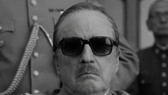 Jaime Vadell como Augusto Pinochet en la película "El Conde" (Foto: Netflix)
