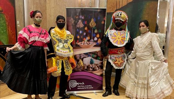 Los invitados disfrutaron de una exhibición de trajes típicos de diversas regiones del Perú y de la muestra fotográfica “Qhapaq Ñan - Camino a la Diversidad”.