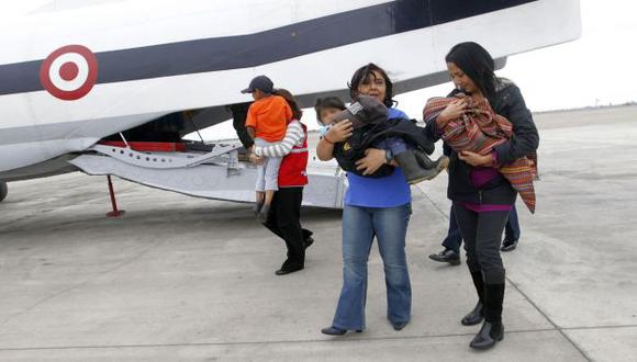 Casi una hora esperaron niños ‘rescatados’  para la foto con primera dama. (Perú21)