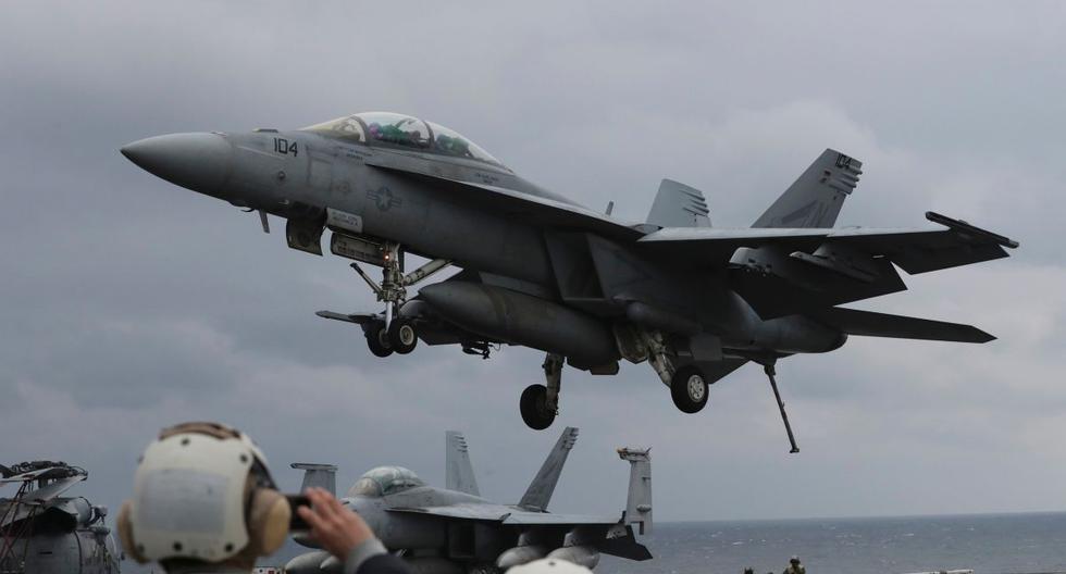 Imagen de archivo del 14 de marzo de 2017 muestra un caza F / A-18 Super Hornet de la Armada de los Estados Unidos. (AP/Lee Jin-man).