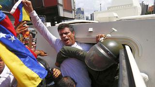 Venezuela: Leopoldo López permanece aislado en celda de dos por tres metros