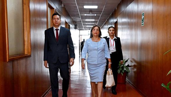 Dina Boluarte acudió a declarar al Ministerio Público pero diligencia se suspendió por tutela de derechos. (Fiscalía)