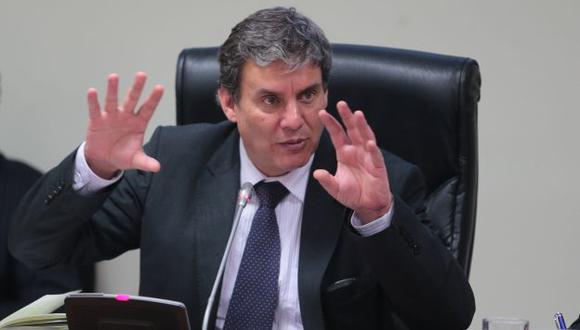 Figallo negó haber dialogado con CNM sobre suspensión de Carlos Ramos Heredia. (Perú21)
