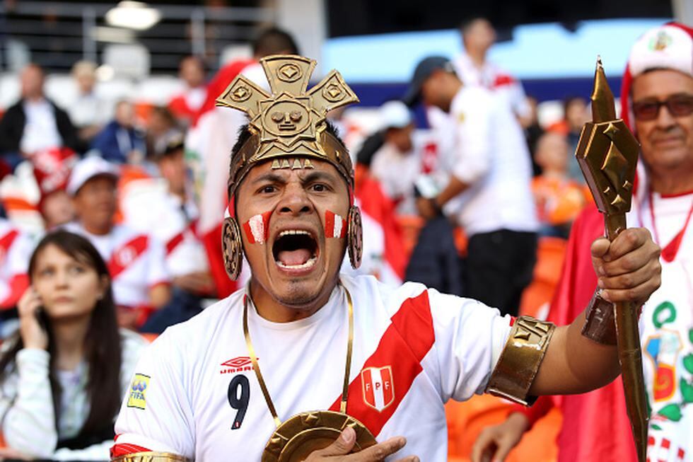 Perú cayó 1-0 ante Dinamarca en su primera presentación por el grupo C de la Copa Mundial de la FIFA Rusia 2018, sin embargo, se registró una fiesta blanquirroja en las tribunas del estadio Mordovia Arena. (GETTY IMAGES)