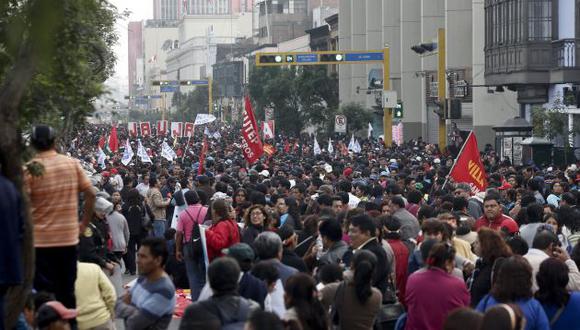 Huelga de maestros ha tomado desde hace unas semanas el centro de Lima. (Perú21)