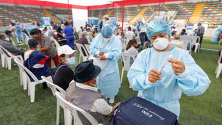 Carlos Neuhaus: A partir del 28 de julio se vacunará a 160 mil personas cada día contra el COVID-19