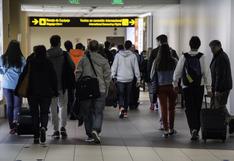 Indecopi exhorta a aerolíneas a respetar derecho a endosar pasajes o postergar viajes