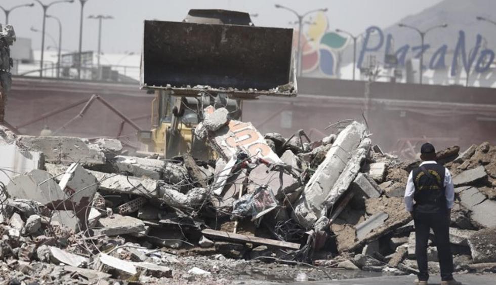 Los transportistas fueron desalojados por la madrugada del jueves. (César Campos/Perú21)