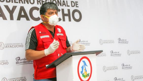 Ayacucho: el Gobierno Regional confirmó el 15 de julio que Carlos Rúa dio positivo a COVID-19.