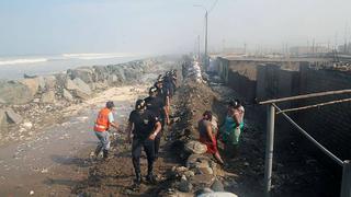 Maretazo deja casas colapsadas y aniegos en el norte del Perú
