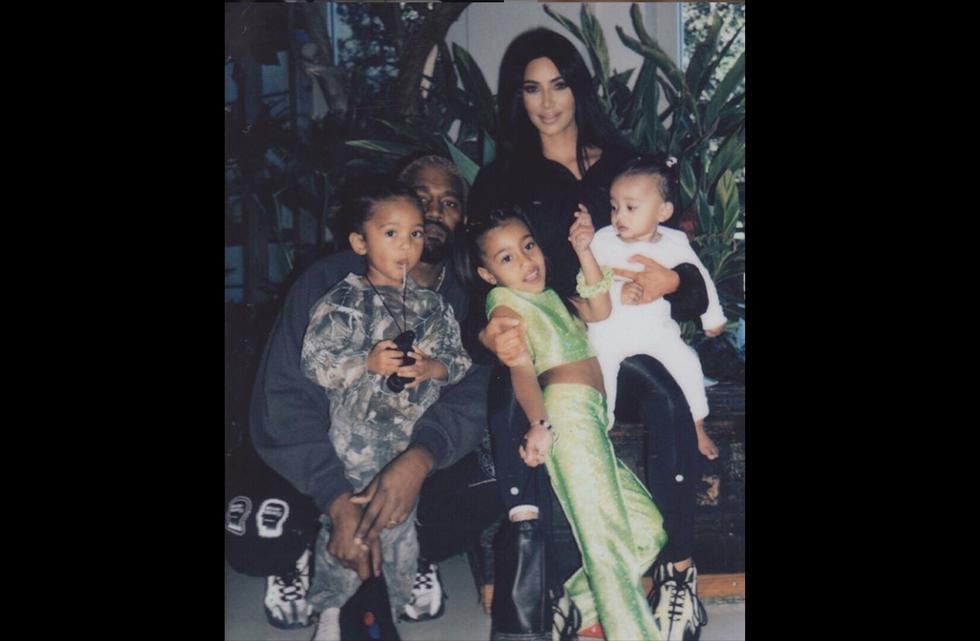 Nació el cuarto hijo de Kim Kardashian y Kanye west.  (@kimkardashian/ Instagram)