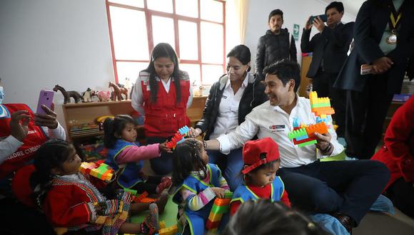 Como parte de su visita el ministro verificó la atención oportuna en el CIAI “San José de Urcos” donde se atiende a un promedio de 54 niñas y niños entre 6 a 36 meses de edad.