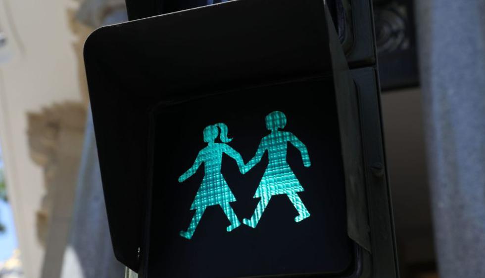 'Semáforos gay' son instalados en Madrid para fomentar la diversidad sexual. (Ayuntamiento de Madrid/Twitter)