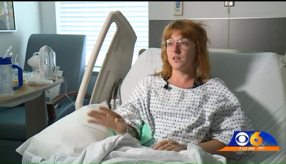 Dannette Glitz llegó al hospital pensando que tenía cálculos renales y descubrió que estaba embarazada de trillizos. La historia es viral en Facebook. (Aol)