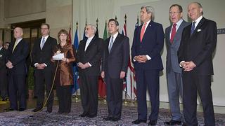 Irán y potencias mundiales alcanzan un histórico acuerdo sobre programa nuclear