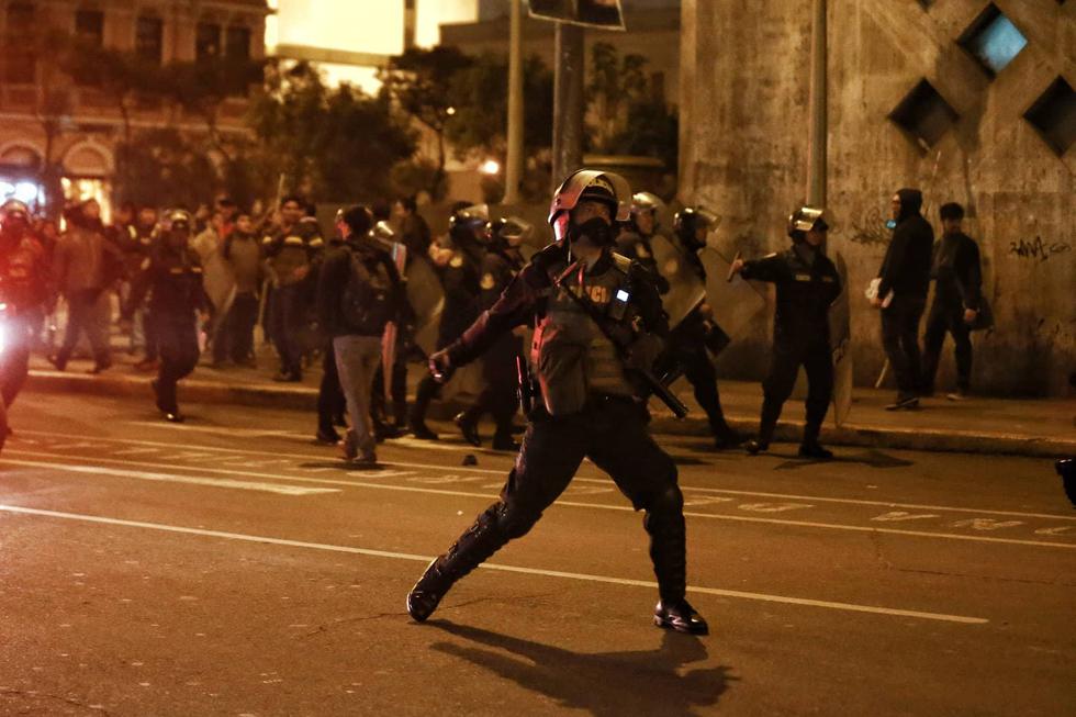 Se han reportado enfrentamientos y disturbios durante la marcha contra el sistema judicial. (Foto: Renzo Salazar/Perú21)
