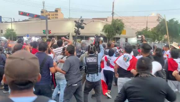 Protestas en la avenida Abanacay. Foto: captura