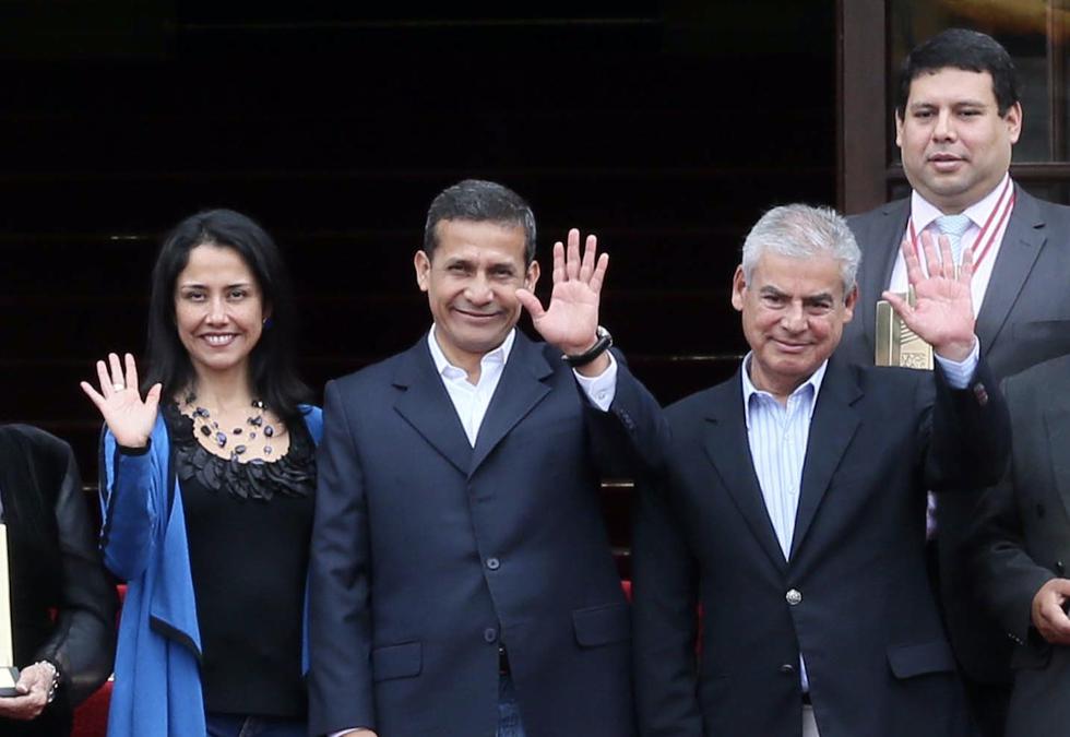Villanueva renunció al cargo tras la intervención de la entonces primera dama en temas de Estado