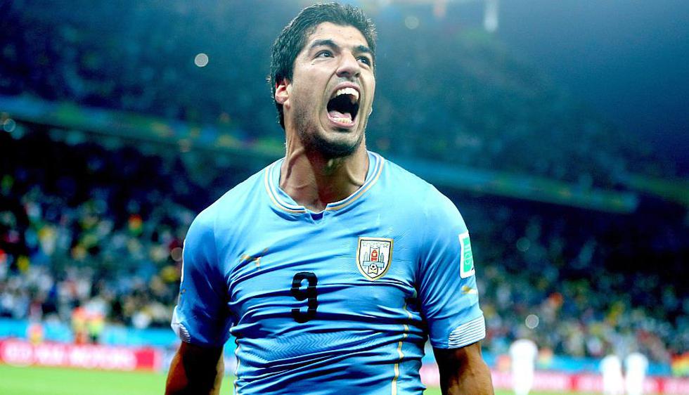 Luis Suárez se despide del Mundial tras dura sanción de la FIFA por morder al italiano Giorgio Chiellini. (EFE)
