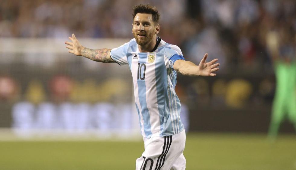 Lionel Messi marcó un hat trick en 29 minutos y le respondió con goles a Maradona. (EFE)