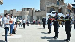 Lambayeque: Familiares de policía fallecido por COVID-19 recibieron sus cenizas en emotiva despedida [FOTOS]
