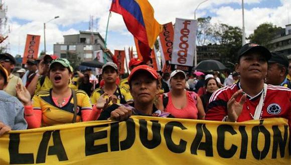 Maestros aseguran que las protestas continúan ante las deficiencias en infraestructura, dotación y transporte escolar. (Foto: Vanguardia Liberal)