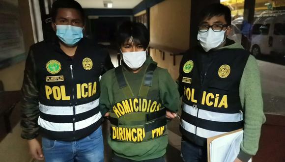 San Juan de Lurigancho. Segundo Apaza lloró tras admitir su delito ante los agentes de la División de Investigación de Homicidios de la Dirincri. (PNP)