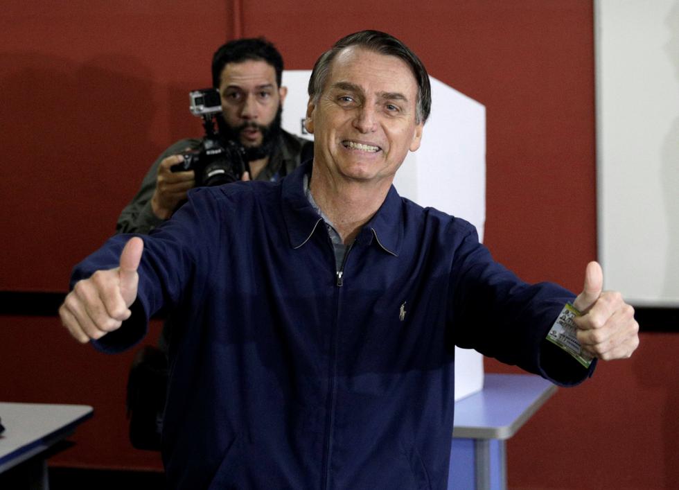Brasil: Ultraderechista Jair Bolsonaro lidera las elecciones presidenciales con 48%. (Reuters)